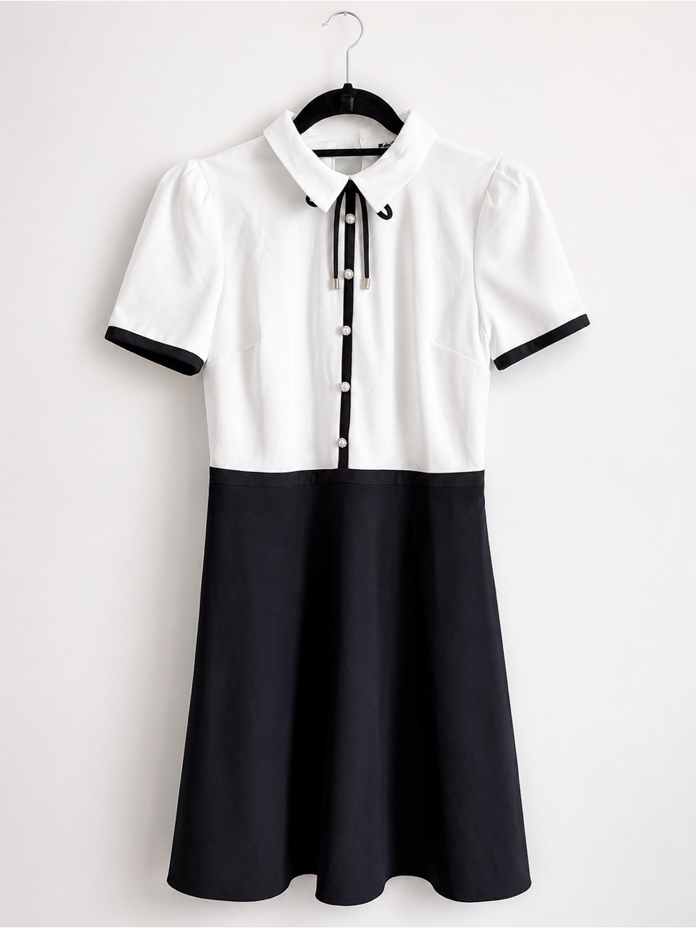 Karl Lagerfeld Paris NWT Black White Colorblock Fit & Flare Dress Size 4